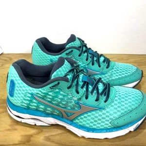 Mizuno Wave Inspire 11 Running Shoes Women sz 7